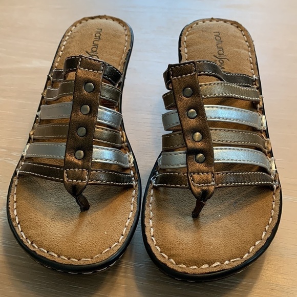 NaturalSoul platform sandals, great condition, no wear. Size 6.5, super cute! - Picture 3 of 10